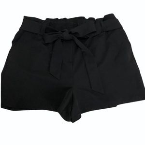 High waist belted shorts